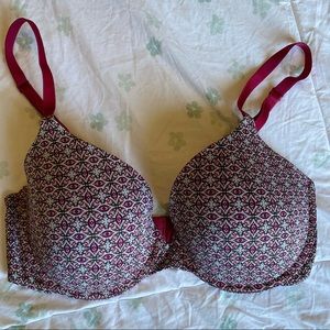 Victoria’s Secret uplift semi demi bra